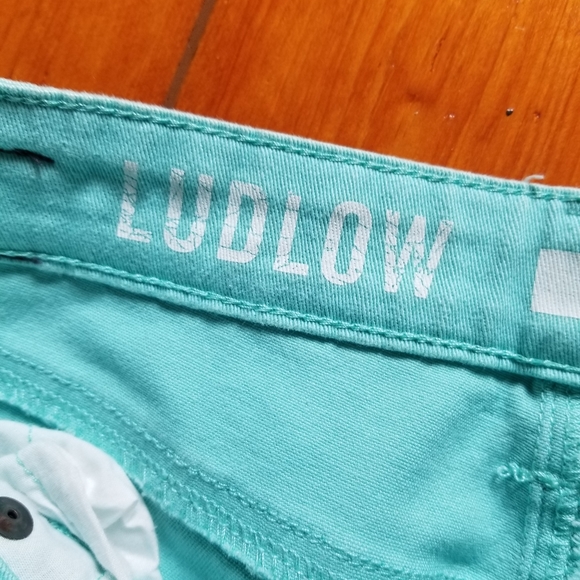 DKNY JEANS Mint Color Capris - Picture 6 of 8